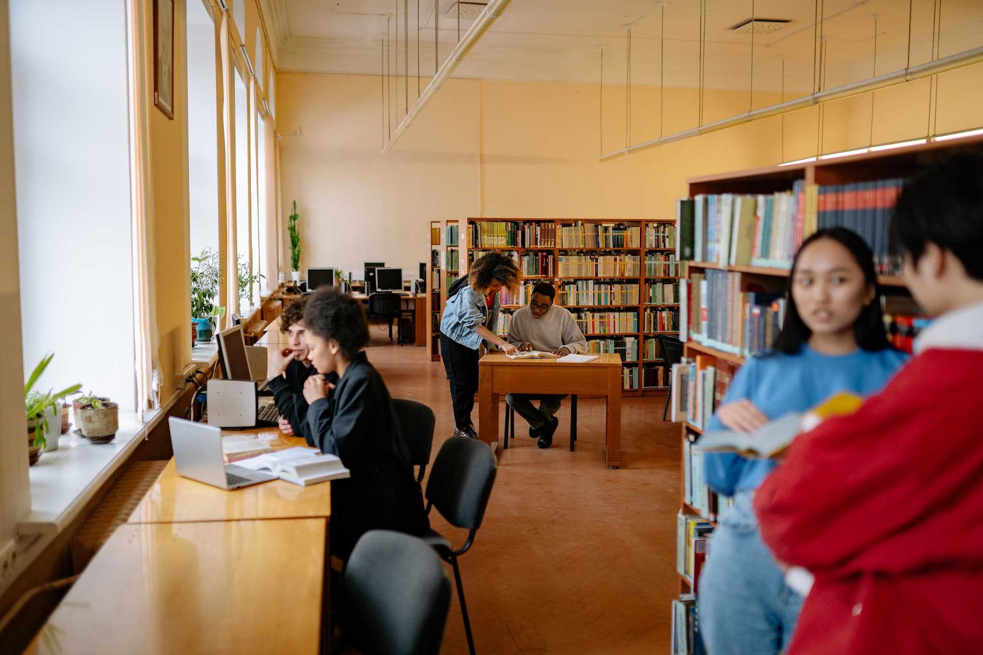 Why Writing Services Cost So Differently: Research, Expertise and Deadlines
